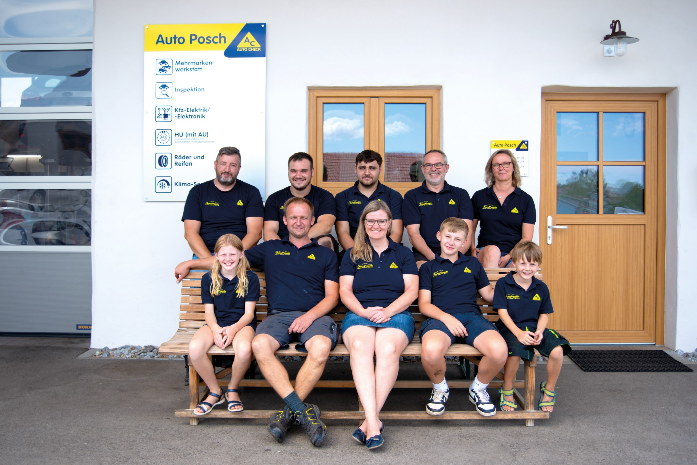 "Bild 47184-Team-1-web.jpg"